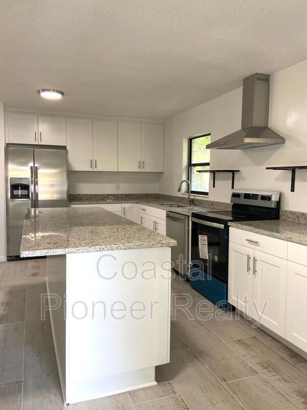 Foto del edificio - 1612 E 33rd Ave