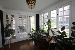 Solárium - 1918 Morrell St