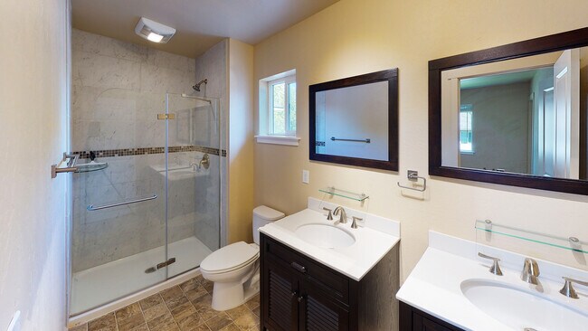 Foto del edificio - 1427 N 3rd St