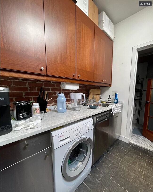 Foto del edificio - 849 Beacon St