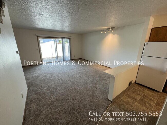 Foto del edificio - 4411 SE Morrison St