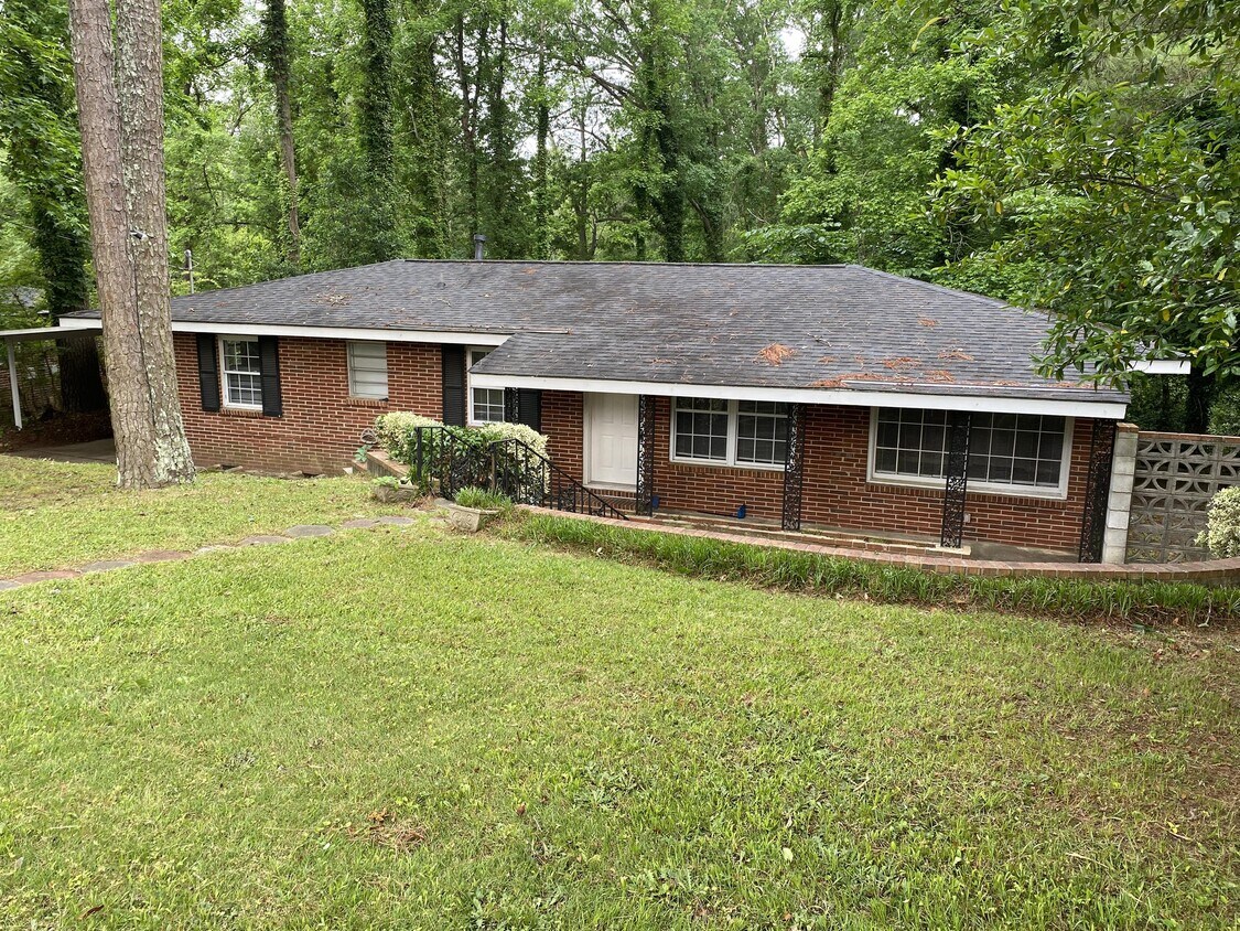 Foto principal - 3329 Oakridge Dr