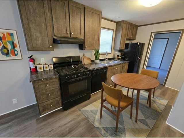 Foto del edificio - 110 113th Square NE