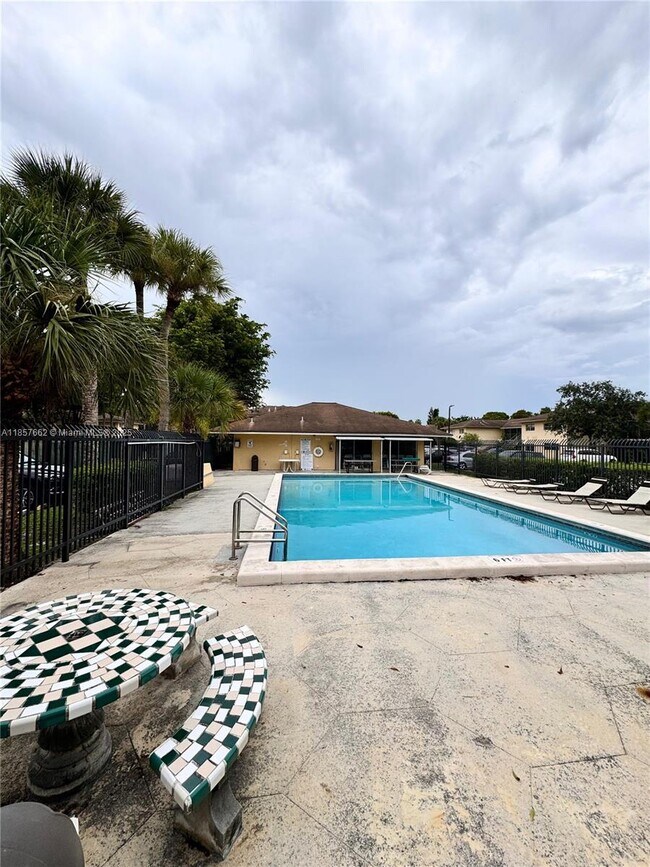 Foto del edificio - 15669 SW 73rd Cir Terrace