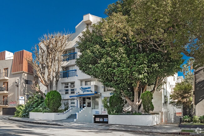 Building Photo - Sycamore Terrace