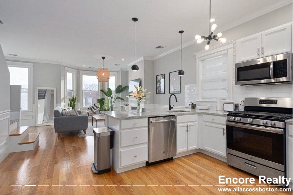 Foto principal - 468 E 6th St