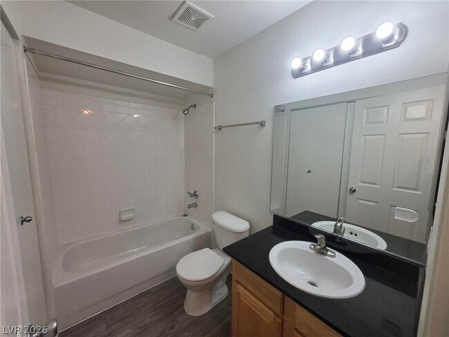 Building Photo - 2750 S Durango Dr