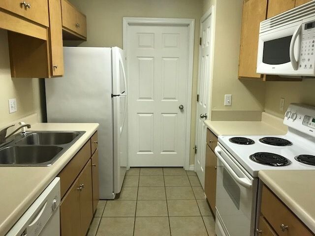 Foto del edificio - 2 Bedroom Unit in Creets Crossing