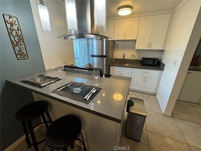 Foto del edificio - 2121 S Camino St