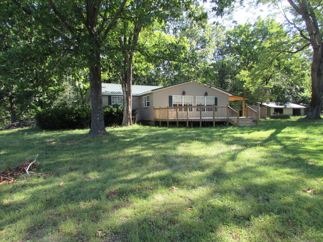 Building Photo - Country Setting, Near Fort Leonard Wood