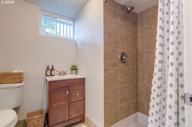 Building Photo - Tranquil Charm: Renovated Mid-Century Ranc...