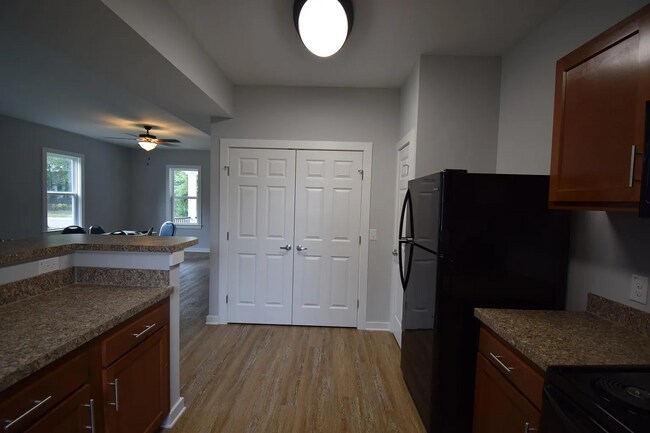 Foto del edificio - 1905 Grayson St