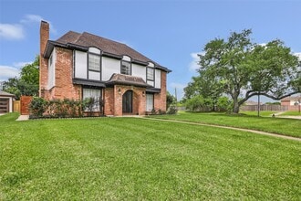 Building Photo - 3602 Ridgeview Dr