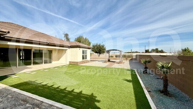 Building Photo - 22597 E Sentiero Ct