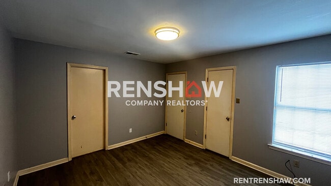 Building Photo - 2176 Curbertson Cove