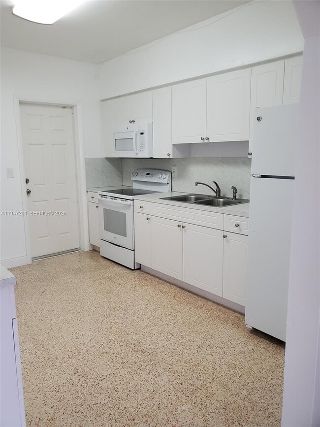 Foto del edificio - 1170 NE 111th St