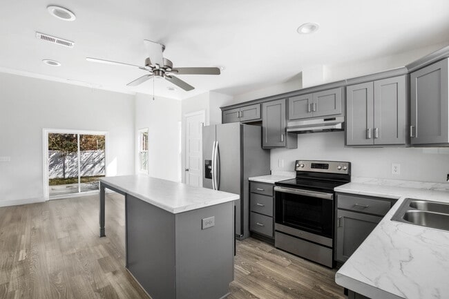 Foto del edificio - 100 Billy Robb St