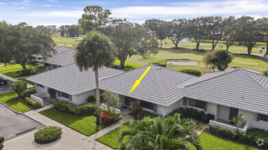 Building Photo - 820 Club Dr