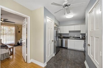 Building Photo - 2415 Dunlavy St