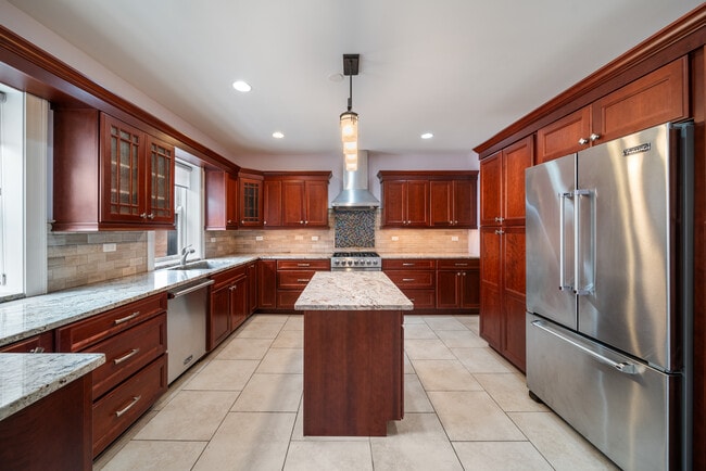 Foto del edificio - 721 Foster St