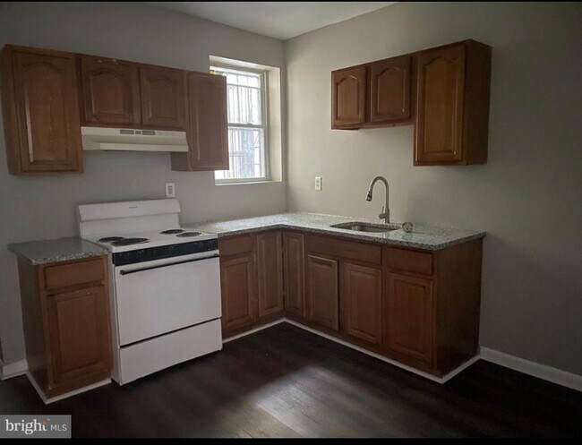 Foto del edificio - Gorgeous 2 Bedroom Home in North Philadelphia — Available Now!