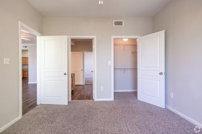 Building Photo - Live Smart, Save $1,000!