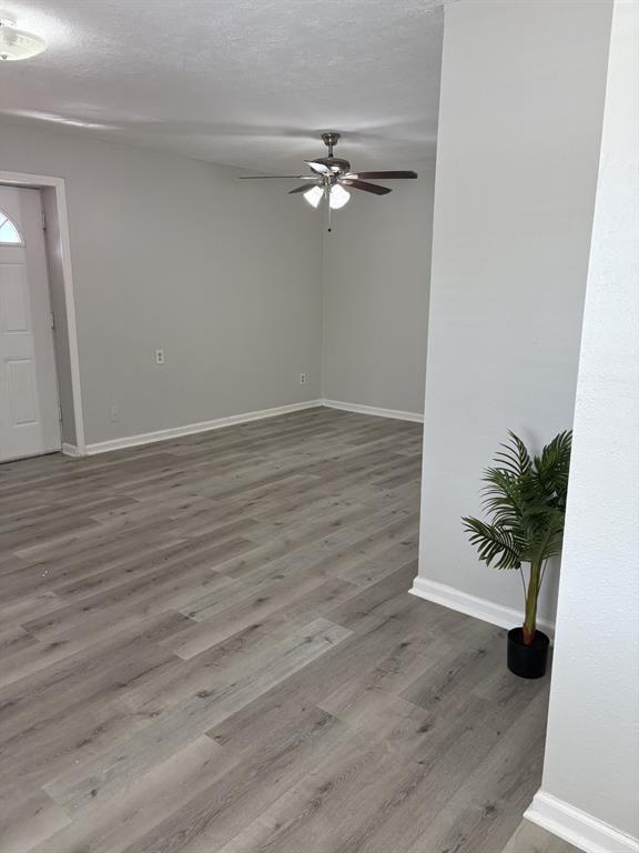 Foto del edificio - 4420 Red Bluff Rd
