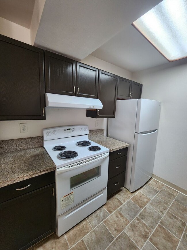 Foto del edificio - Gorgeous and Comfortable - Dual Master Suites - 2BD/2BA - East Mission Valley