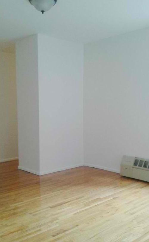 Building Photo - 301 W 51st St