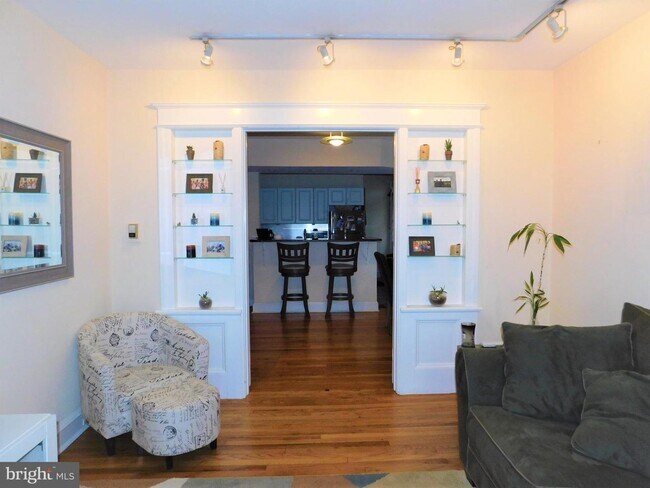 Foto del edificio - 488 Roxborough Ave