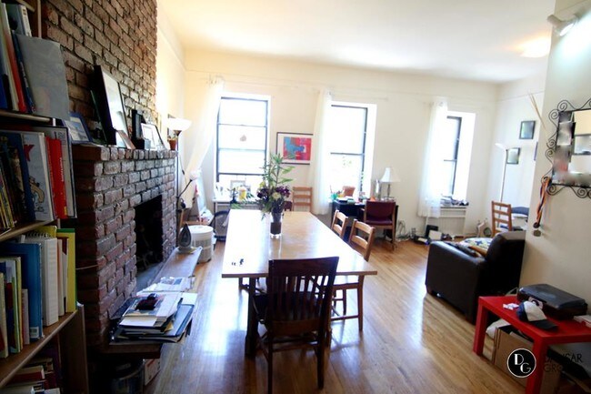 Building Photo - 140 West 92nd Street