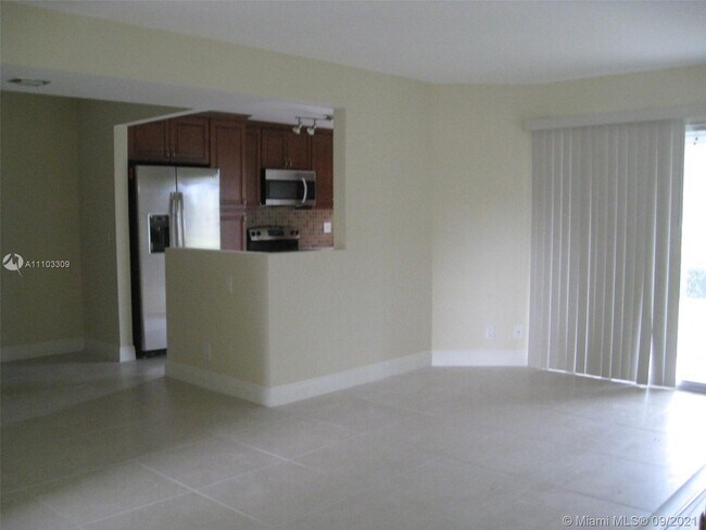 Building Photo - 3597 Birdie Dr
