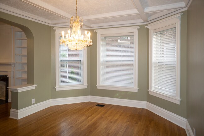 Building Photo - 3173 Portis Ave