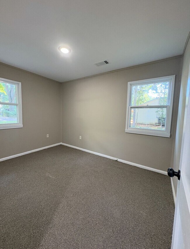 Photo - 3 Bedroom 1 Bath home in Millington