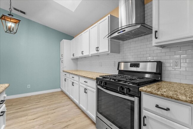 Building Photo - Bright Single Story Home with Open Layout and Private Yard