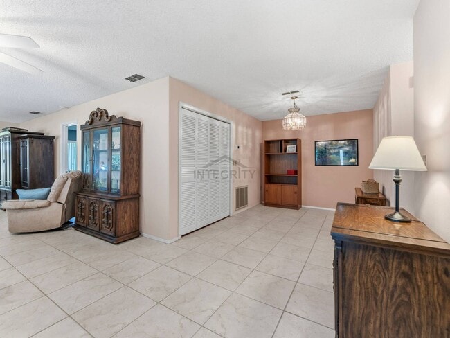 Building Photo - 8305 Sand Wedge Cir