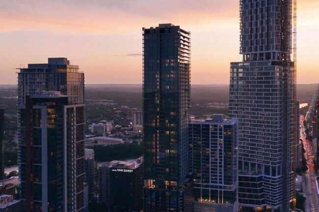 Foto del edificio - 610 Davis St