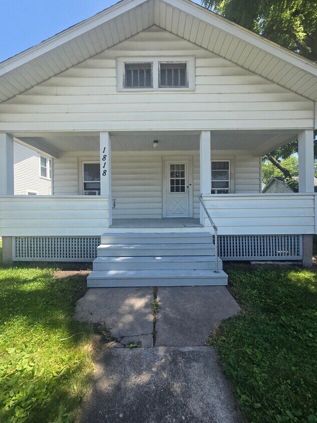 Foto principal - 1818 Summer St