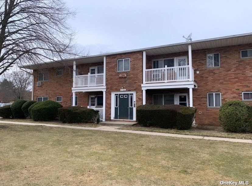 67 Adams Rd Unit 2D, Central Islip, NY 11722 Room for Rent in Central