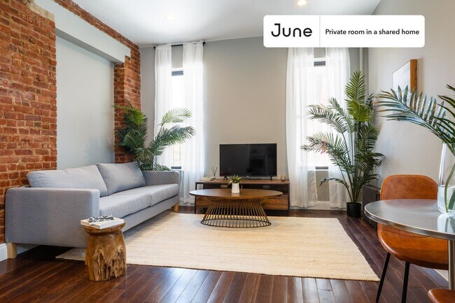 Foto del edificio - Room in Shared 4 bed/1 bath home