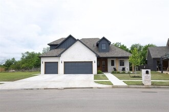 Building Photo - 2117 Aminas Wy