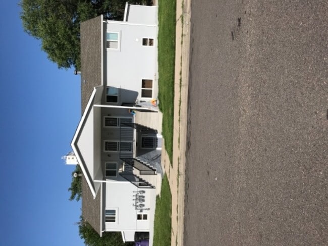 Building Photo - 4322 Adams St
