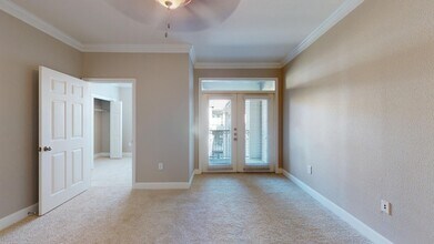 Interior Photo - THIRTY377