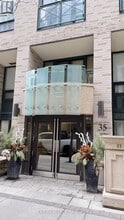Building Photo - 35 Hayden St