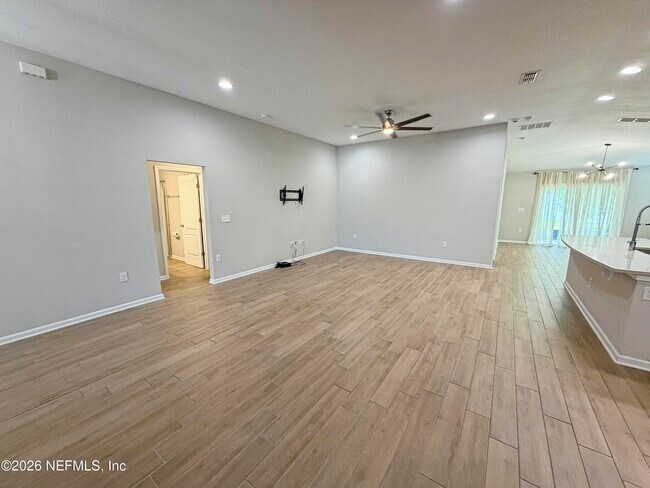 Building Photo - 7743 Island Fox Rd