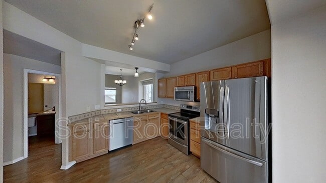 Building Photo - 4642 Crow Creek Dr