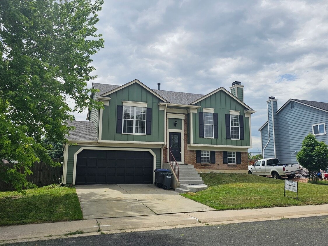 2 Bedroom Home with Large Yard - Close to Waneka Lake Park - 2 Bedroom Home with Large Yard - Close to Waneka Lake Park