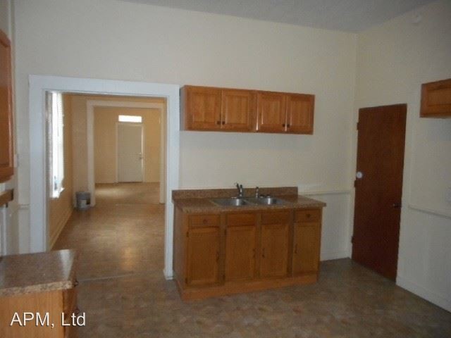 Building Photo - 3 br, 1.5 bath House - 426 Fourth