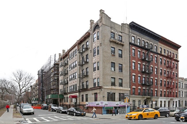 Foto del edificio - 3696 Broadway