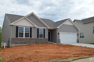 Building Photo - 4612 Siesta Dr